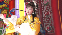 「粉紅超跑」回鑾！ 白沙屯媽祖沿路看戲熱鬧滾滾
