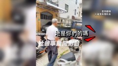 工程車停路邊遭驅趕！ 工人暴怒：地是你的？