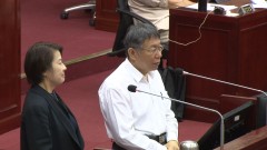 被批不懂經貿！柯文哲笑稱：「我懂醫學，陳吉仲懂政治」