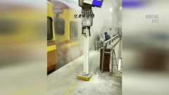 台鐵又意外！ 自強號停靠中壢狂冒白煙　旅客：警鈴沒有響