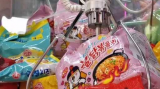 疫情掀囤貨搶購潮　娃娃機Kuso「搶糧」