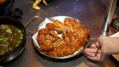 賺過年財！ 餐飲業者不休息「吸北漂客」 澎湃年菜上桌