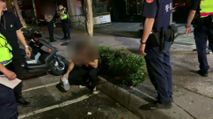 不滿被當「塑膠」！ 警搭訕辣女腦羞　噴辣椒水釀4傷