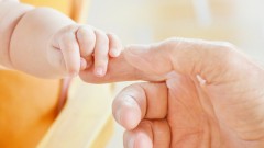 綠綠der！ 妻見愛女「臉上一特徵」 認了　尪崩潰：無法原諒