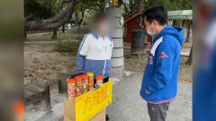 愛心湧！ 高職生擺攤助養家各方善心人伸援手